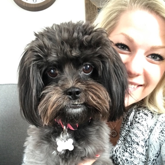 Meet your Posher, Candis - Picture 1 of 1